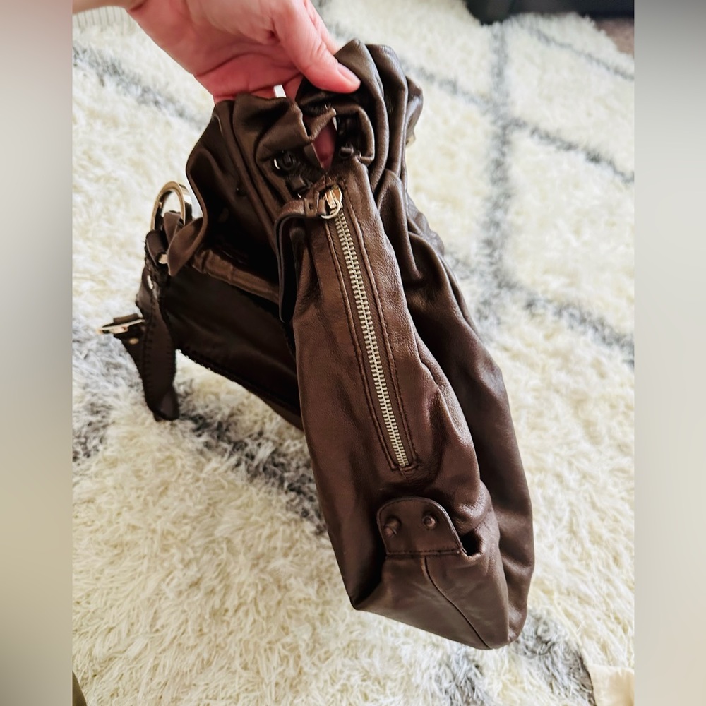 Junior Drake Buttery Soft Leather Handbag, fully lined - Picture 11 of 16